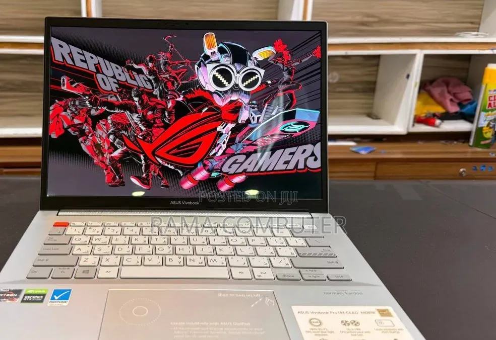 New Laptop Asus 16GB AMD Ryzen 7 SSD 512GB