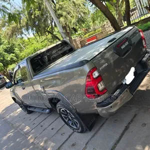 Toyota Hilux 2021