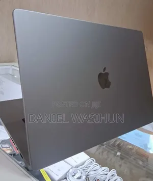 New Laptop Apple MacBook Pro 2020 M1 16GB Apple M1 Pro SSD 512GB