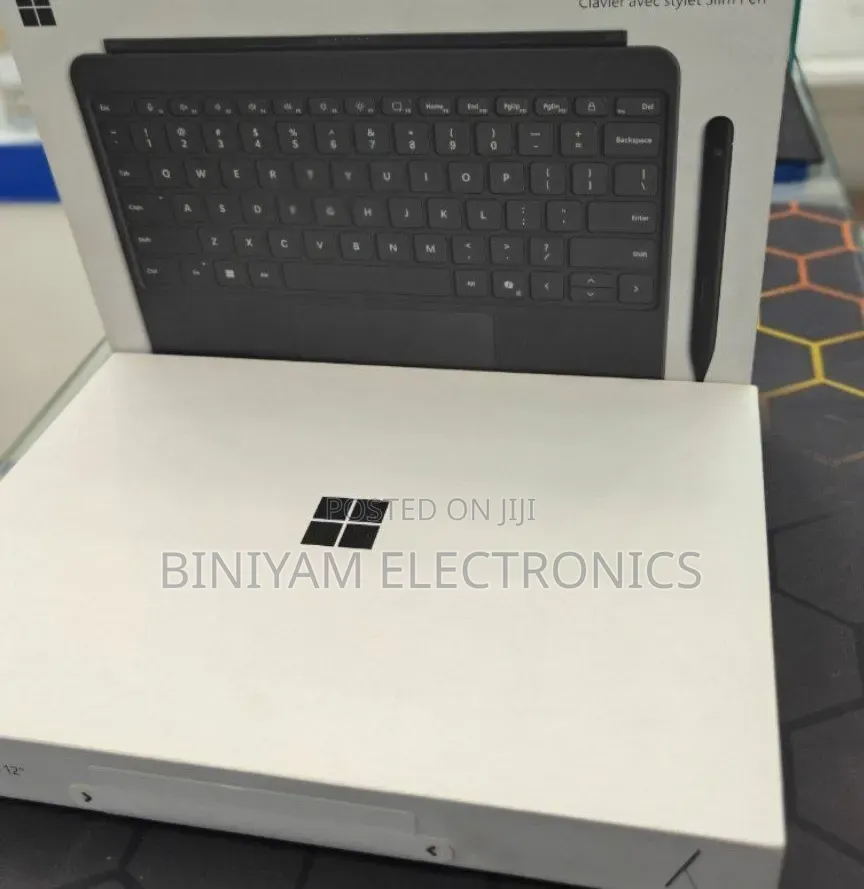 New Microsoft Surface Pro 11th Edition, a Copilot+ PC 16GB SSD 512GB