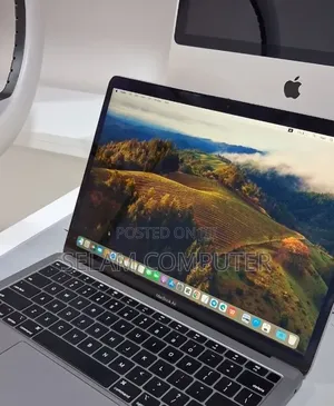 New Laptop Apple MacBook Air 2019 8GB Intel Core i5 SSD 128GB