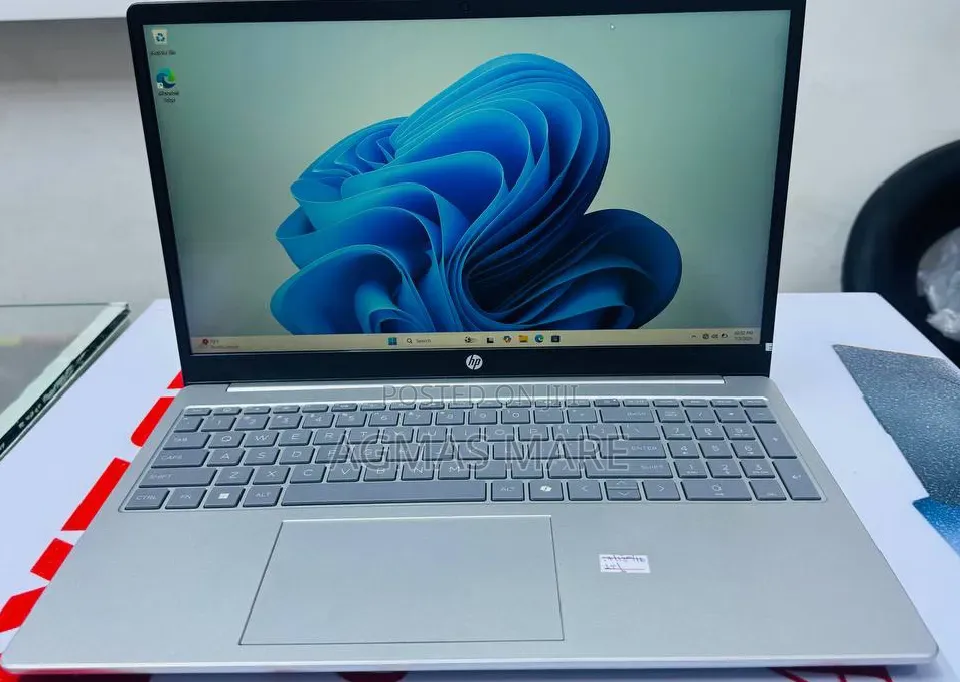 New Laptop HP Stream Notebook 16GB Intel Core i7 SSD 1T