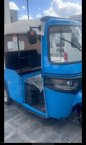 New Bus 2025 Blue
