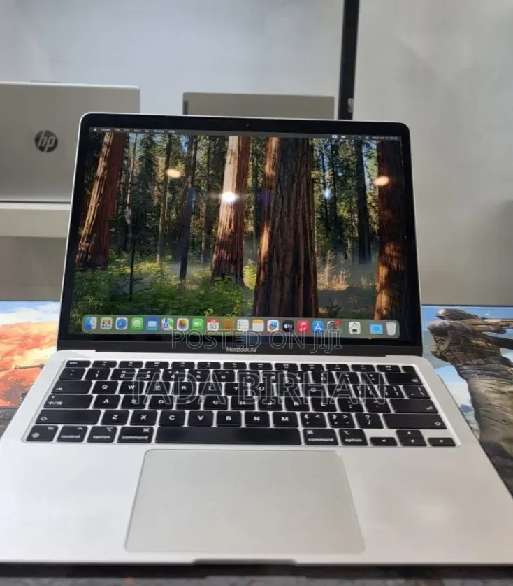 New Laptop Apple MacBook Air 2020 M1 8GB Apple M1 SSD 256GB