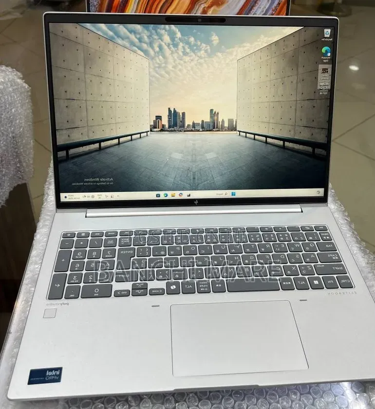 New Laptop HP EliteBook 640 G11 16GB Intel Core Ultra 7 SSD 512GB