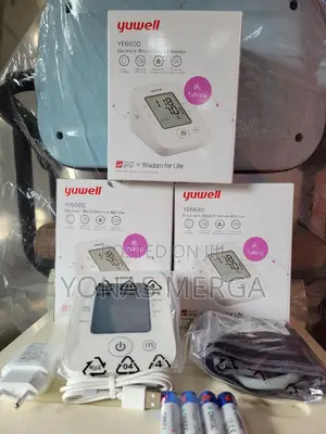 Blood Pressure Monitor宦雀american and European Health Certificates.