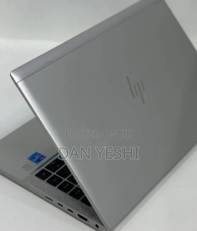 New Laptop HP EliteBook 840 G8 16GB Intel Core i5 SSD 512GB