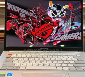 New Laptop Asus VivoBook 15 X505BA 16GB Intel Core i7 SSD 512GB
