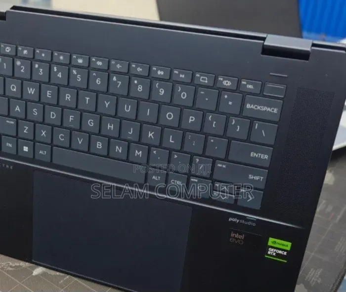 New Laptop HP OmniBook 5 16" 32GB Intel Core Ultra 7 SSD 1T