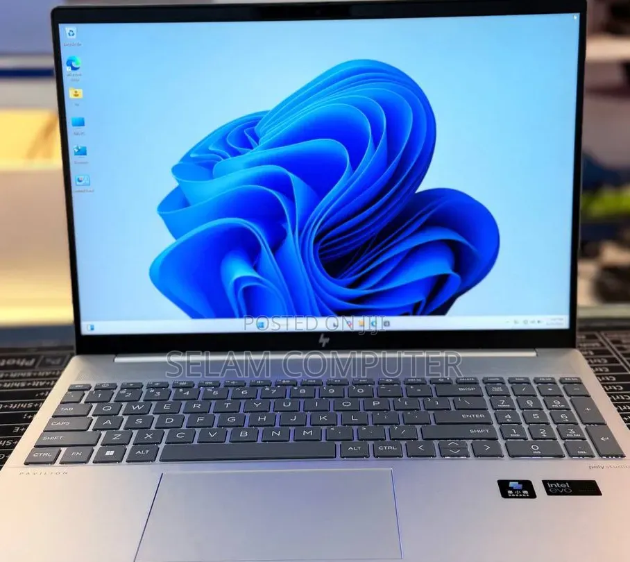 New Laptop HP Pavilion 15 32GB Intel Core i7 SSD 1T