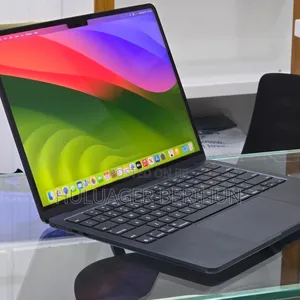 New Laptop Apple MacBook Air 2022 M2 16GB Apple M2 SSD 512GB