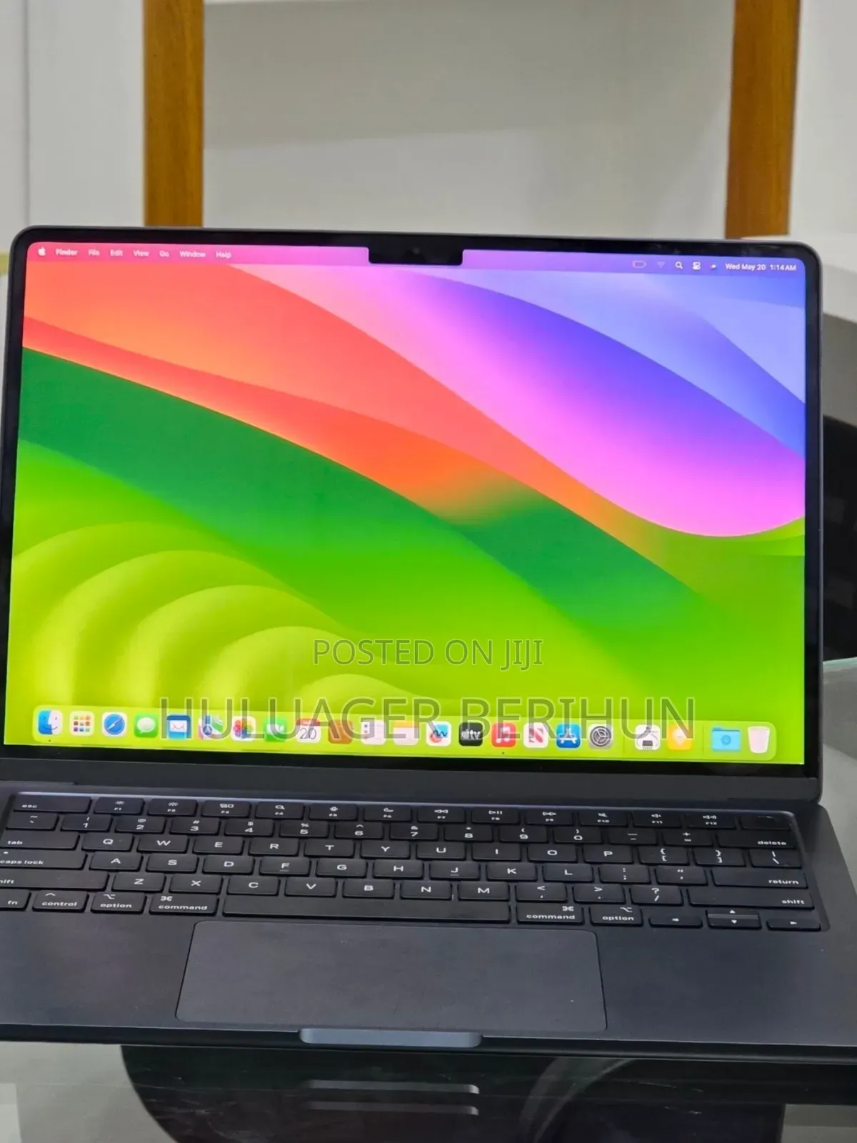 New Laptop Apple MacBook Air 2022 M2 16GB Apple M2 SSD 512GB