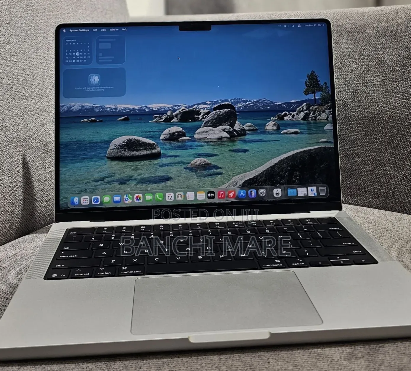 New Laptop Apple MacBook Pro 2025 M5 16GB Apple M5 SSD 512GB