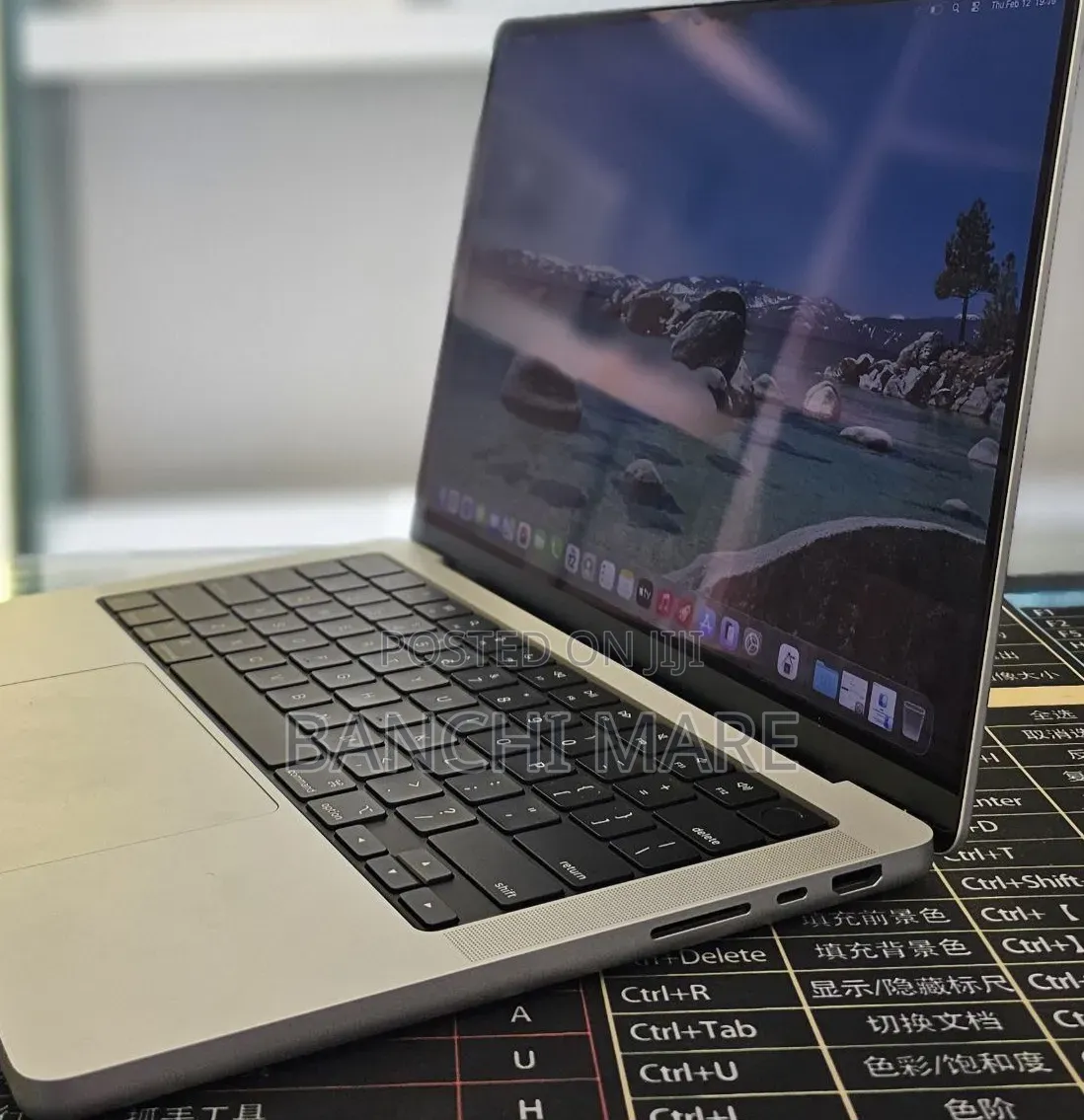 New Laptop Apple MacBook Pro 2025 M5 16GB Apple M5 SSD 512GB