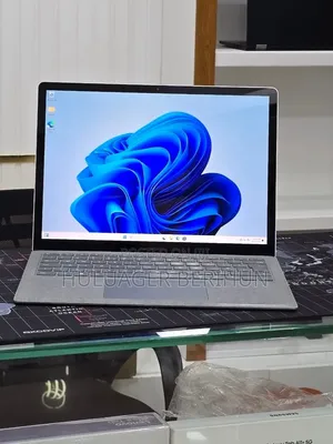 New Laptop Microsoft Surface Laptop 3 16GB Intel Core i7 SSD 512GB