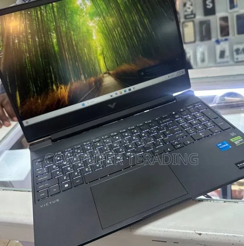 New Laptop HP Victus 15 16GB Intel Core i5 SSD 512GB