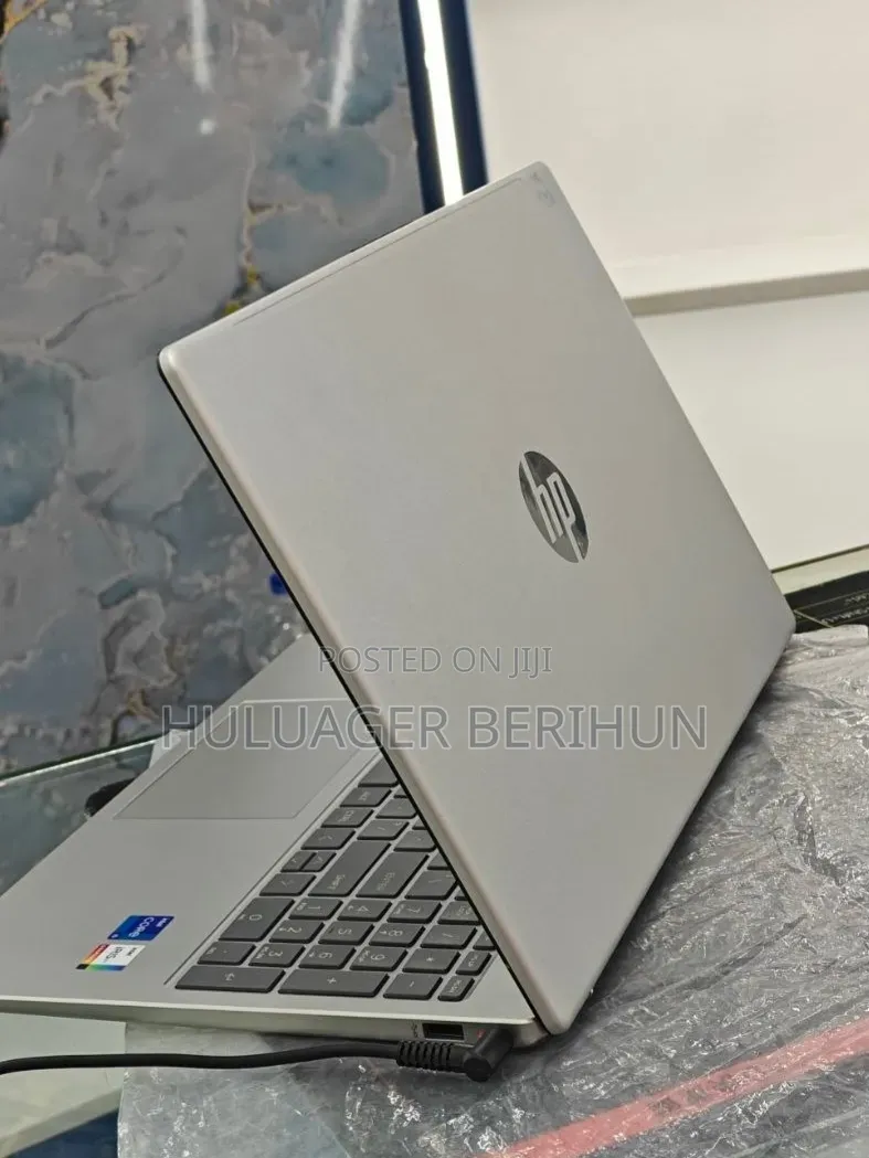 New Laptop HP Stream Notebook 16GB Intel Core i5 SSD 1T
