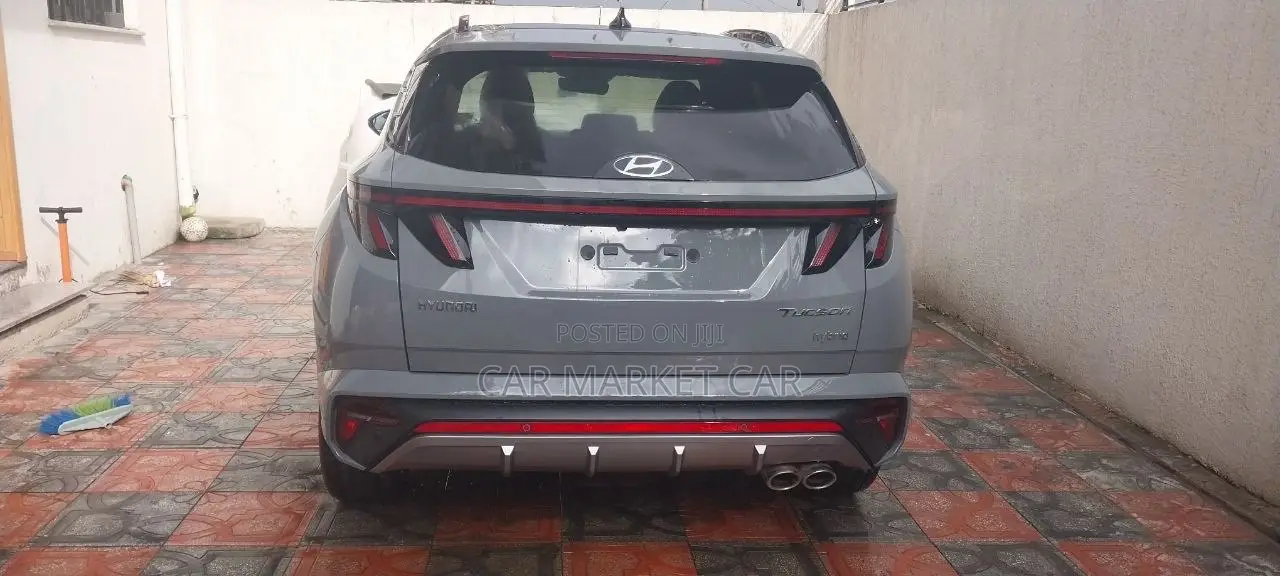 Hyundai Tucson Hybrid 2024 Gray