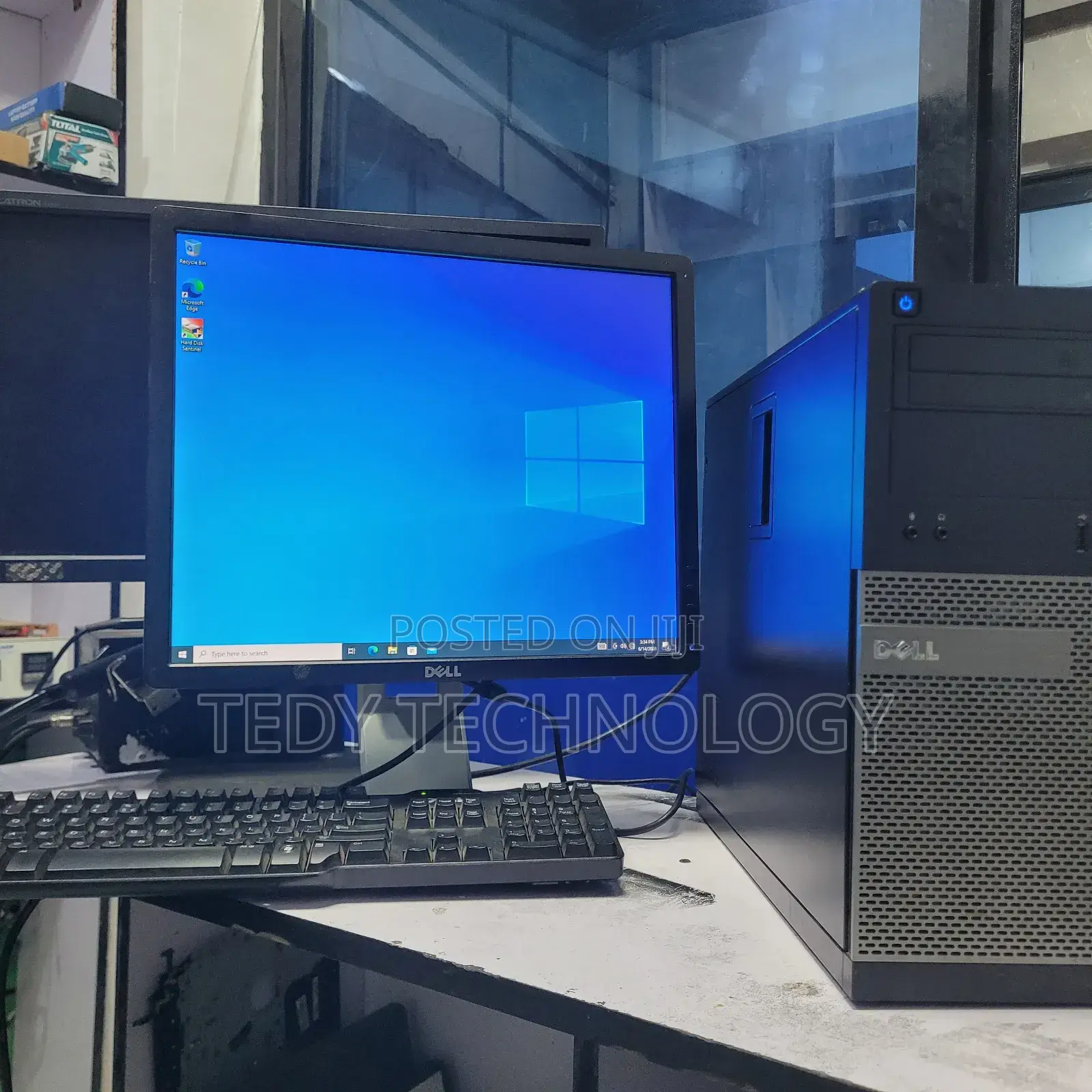 Desktop Computer Dell OptiPlex 7010 4GB Intel Core i3 HDD 500GB