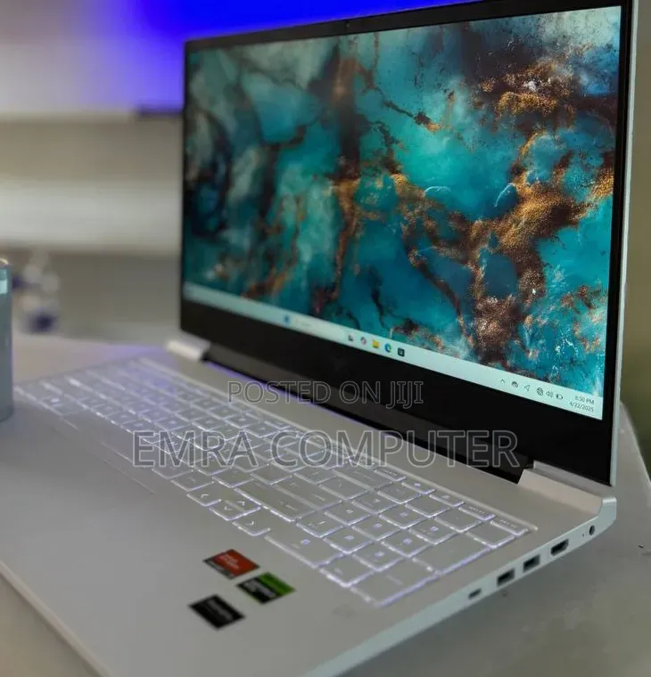 New Laptop HP 16GB AMD Ryzen 7 SSD 1T
