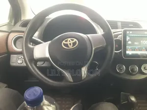 Toyota Yaris 2012 Burgundy