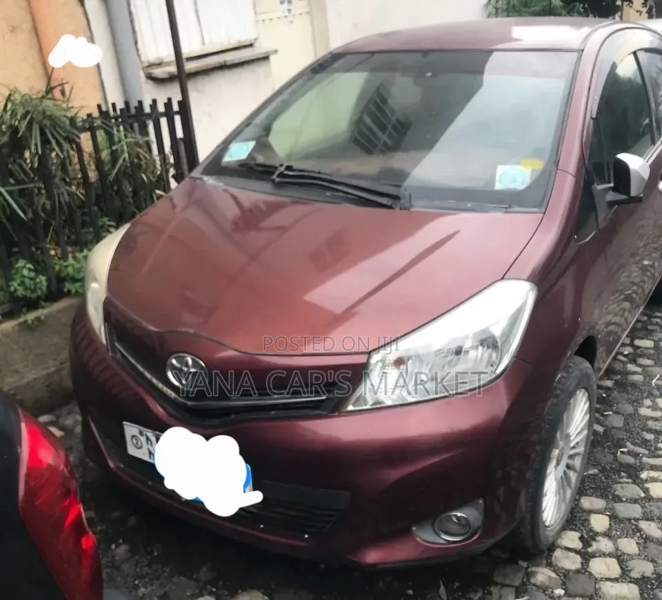 Toyota Yaris 2012