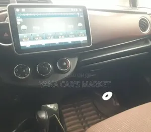 Toyota Yaris 2012