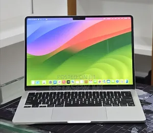 New Laptop Apple MacBook Air 2022 M2 8GB Apple M2 SSD 512GB