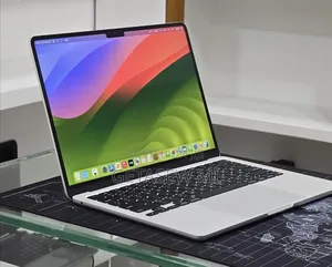 New Laptop Apple MacBook Air 2022 M2 8GB Apple M2 SSD 512GB