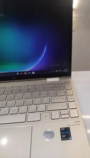 New Laptop HP Envy x360 8GB Intel Core i7 SSD 512GB