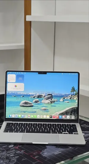 New Laptop Apple MacBook Air 2024 M3 16GB Apple M3 SSD 256GB