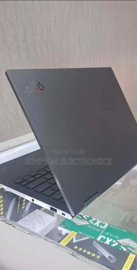 New Laptop Lenovo ThinkPad X1 Yoga 32GB Intel Core i7 SSD 512GB