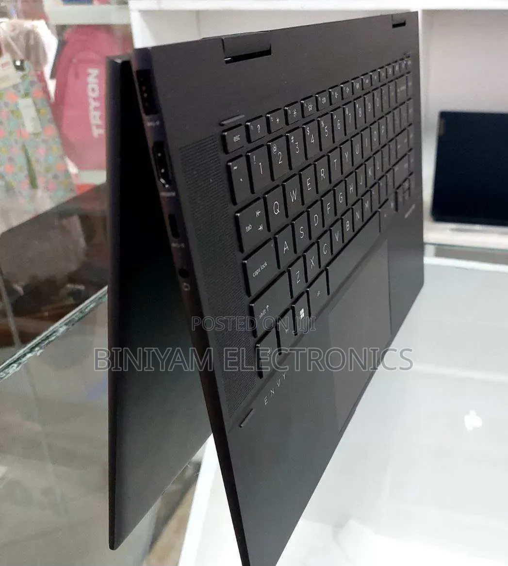 New Laptop HP Envy x360 24GB AMD Ryzen 7 SSD 512GB