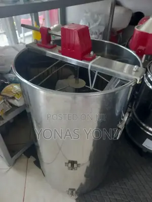 Honey Extractor