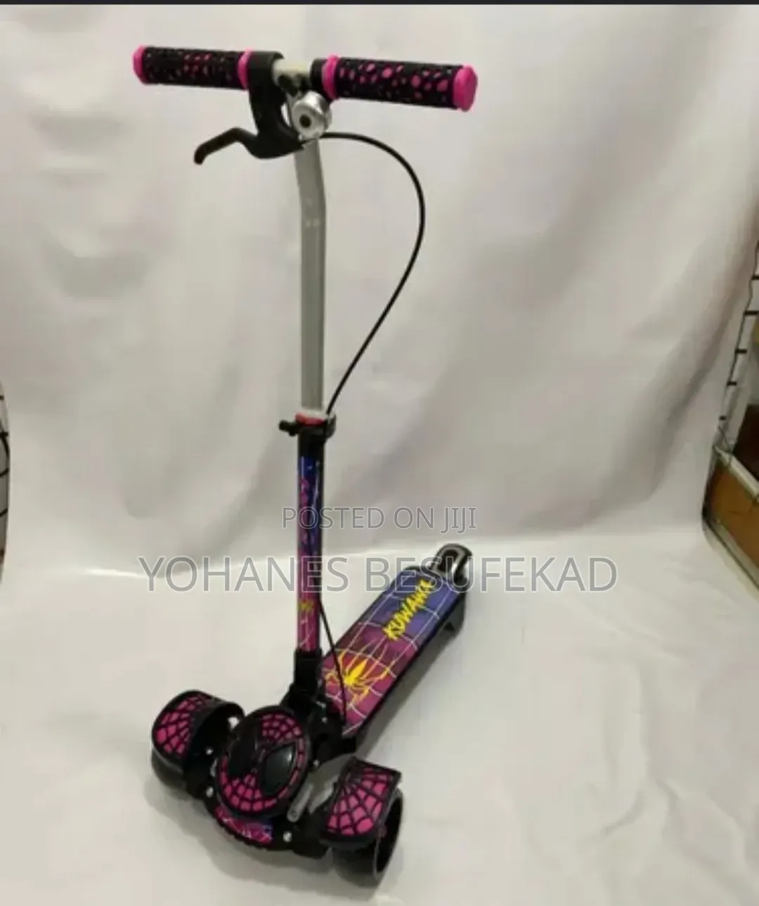Spider Man Scooter 3-15