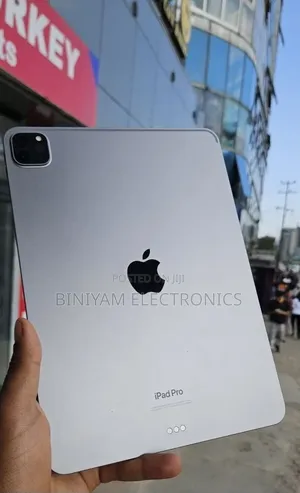 New Apple iPad Pro 128 GB Silver