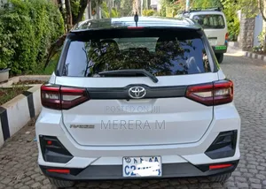 Toyota Raize 2022 White
