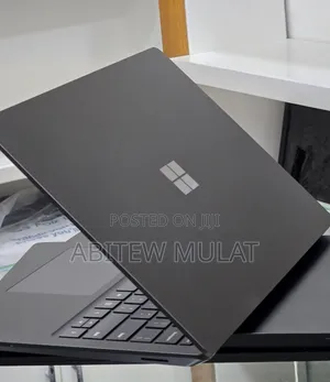 New Laptop Microsoft Surface Laptop 5 16GB Intel Core i7 SSD 512GB