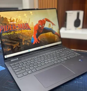 New Laptop Yoga 16GB Intel Core Ultra 7 SSD 512GB