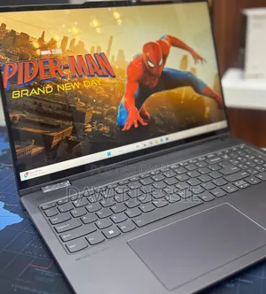 New Laptop Lenovo 16GB Intel Core Ultra 7 SSD 512GB