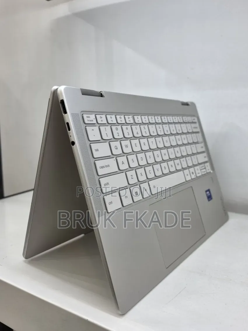 New Laptop Lenovo Yoga 330 32GB Intel Core Ultra 7 SSD 1T
