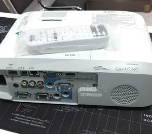 Brand New Epson Projector Eb-X39