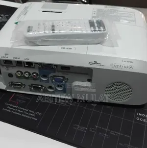 Brand New Epson Projector Eb-X39