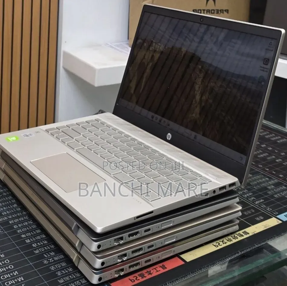 New Laptop HP Pavilion 14 8GB Intel Core i5 SSD 512GB