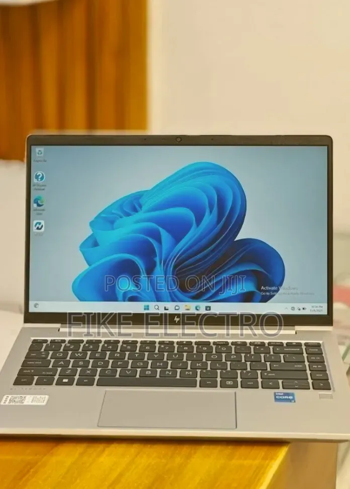 New Laptop HP ProBook 440 G10 16GB Intel Core i7 SSD 1T