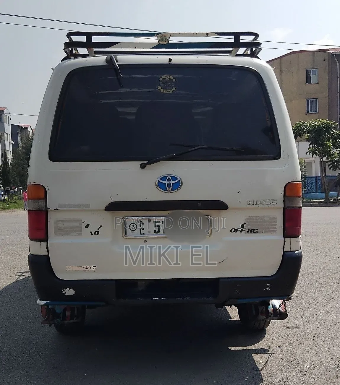 Toyota HiAce 2001 White