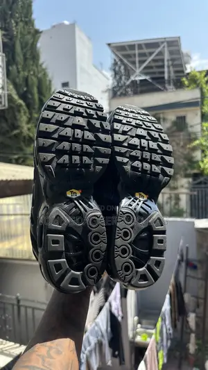 Nike Air Max Tn Size 41