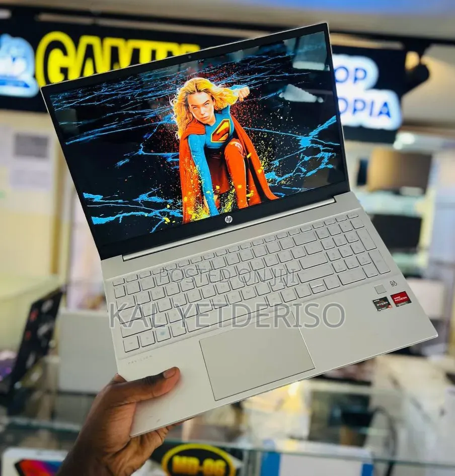 New Laptop HP Pavilion 14 16GB AMD Ryzen 5 SSD 512GB