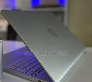 New Laptop HP 12GB Intel Core i7 SSD 256GB