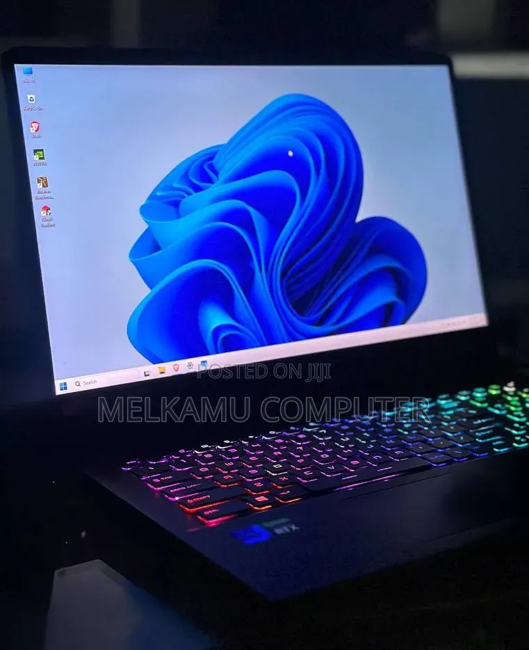 New Laptop MSI GP75 Leopard 16GB Intel Core i7 SSD 512GB